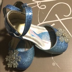 Elsa Shoes girls size 7